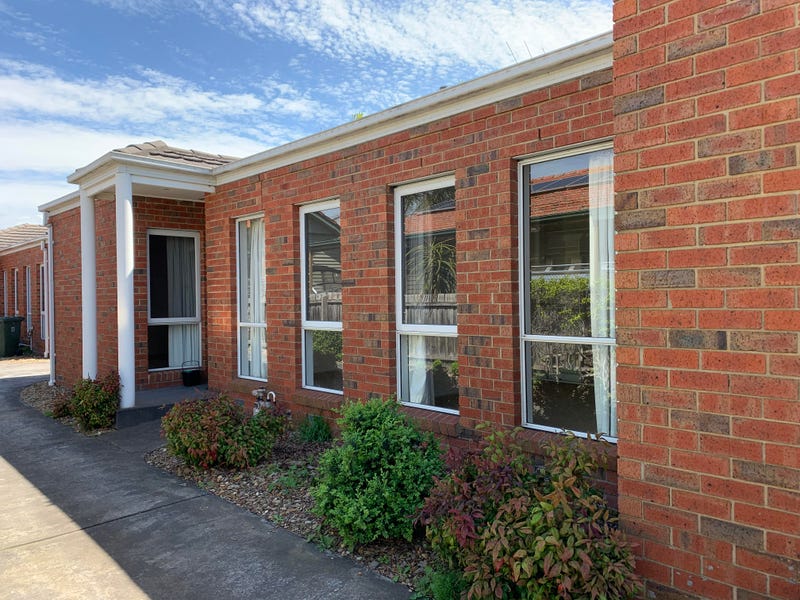 2/27 Bletchley Road, Hughesdale, Vic 3166