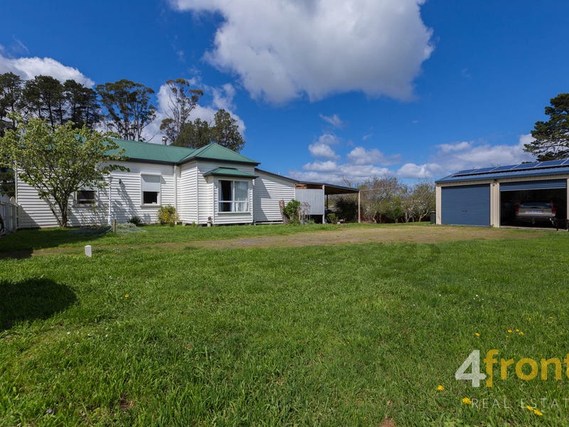 142 Main Street, Sheffield, Tas 7306 House for Sale