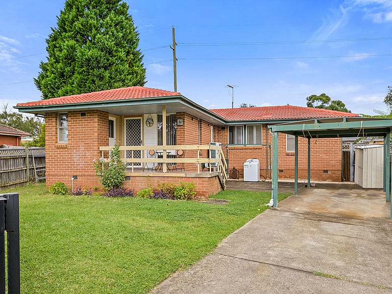 11 Moonah Place, Macquarie Fields, NSW 2564 - realestate.com.au