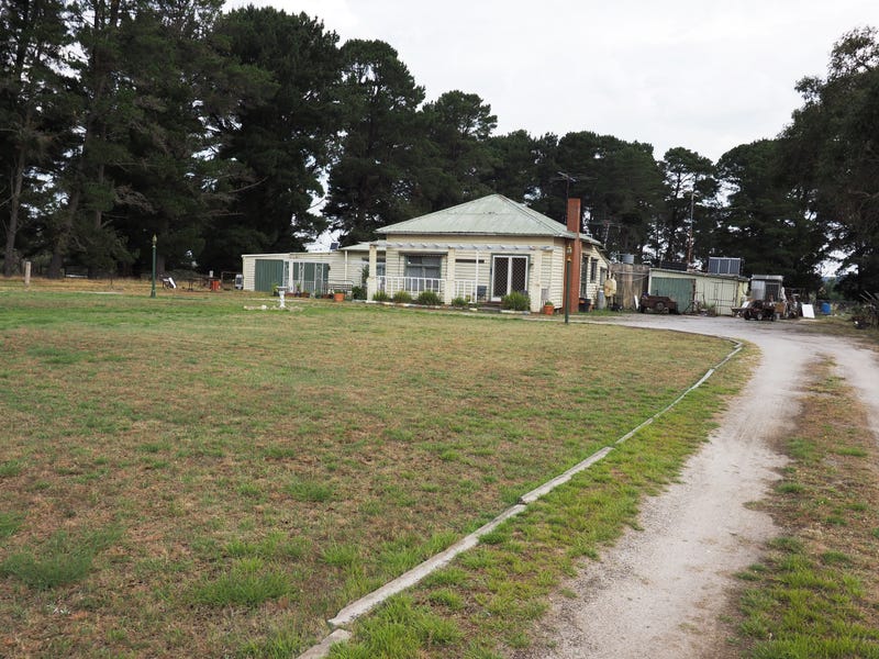 Real Estate & Property for Sale in Wendouree, VIC 3355 (+1 location) Pg