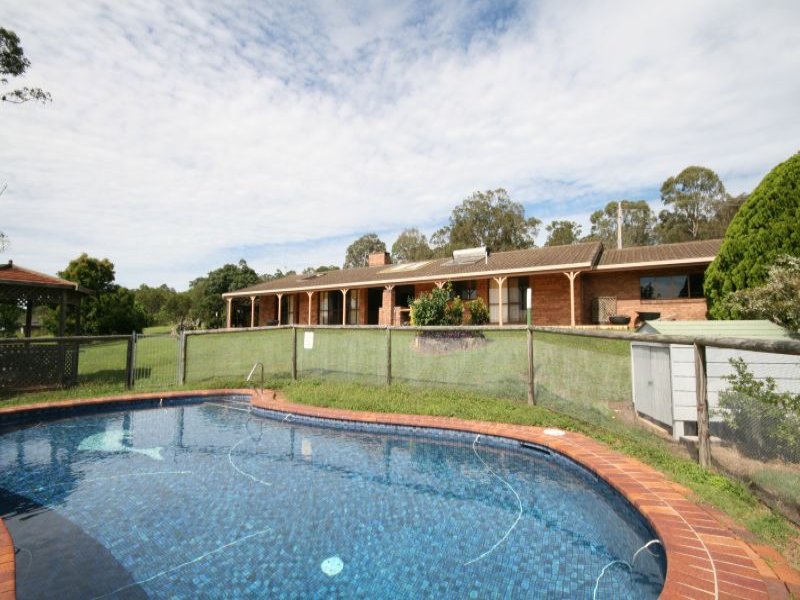 137 Poulsen Road, Carters Ridge, QLD 4563