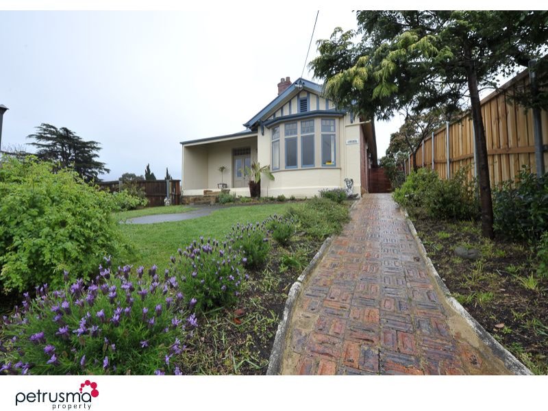 20 Boa Vista Road, New Town, TAS 7008