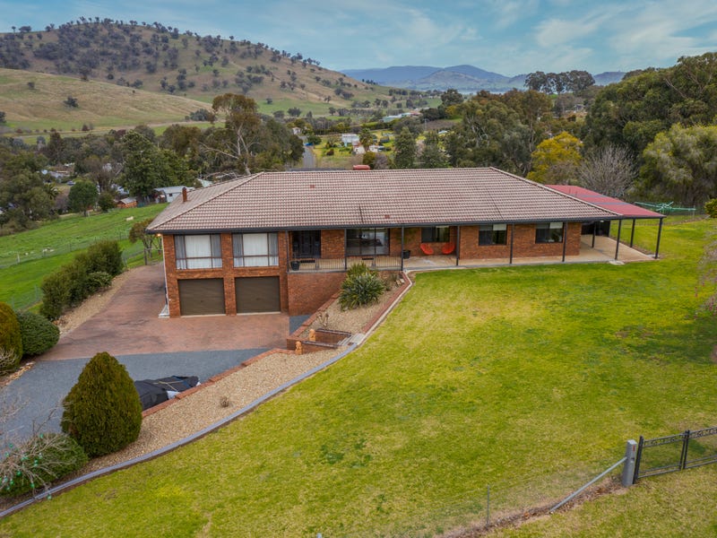 1 Church Street, Bethanga, Vic 3691 House for Sale