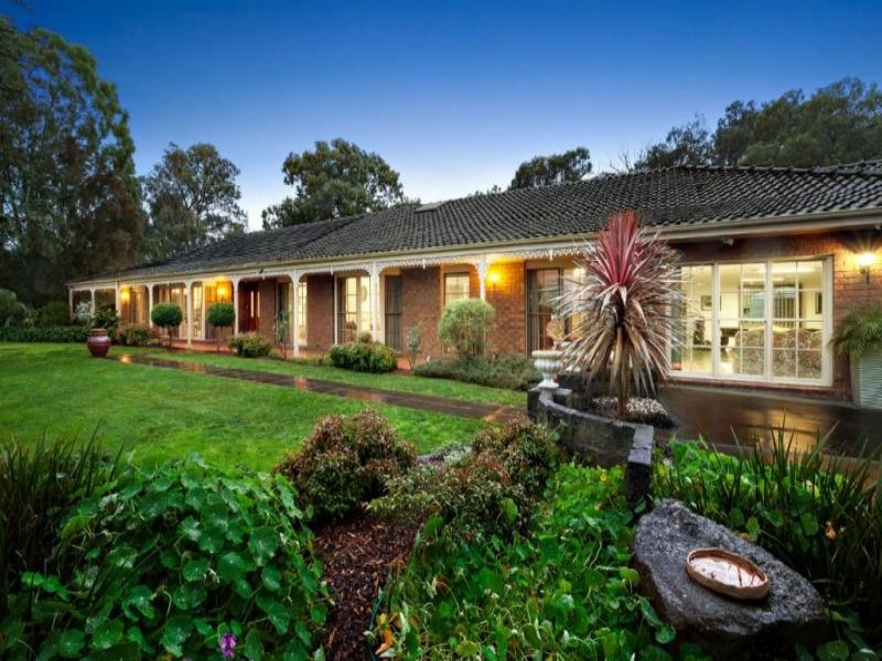 136 North Oatlands Road, Yarrambat, Vic 3091 Property Details