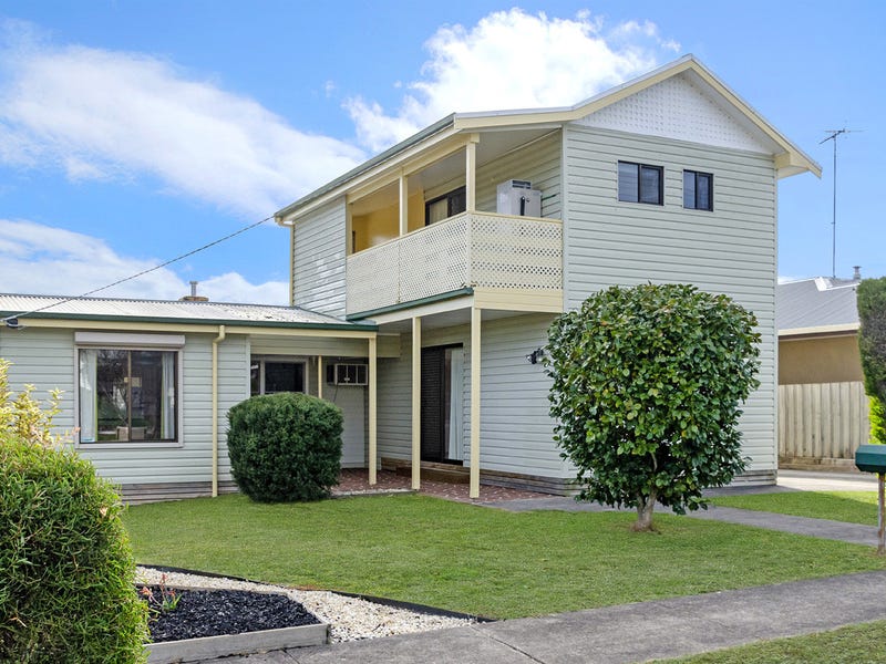 16 Leahy Street, Hamilton, Vic 3300 House for Sale