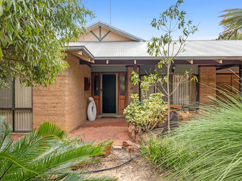 2 Knight Place, Waroona, WA 6215 House for Sale