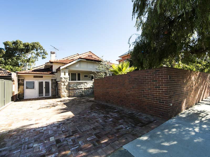 125 Harborne Street, Wembley, WA 6014 Property Details