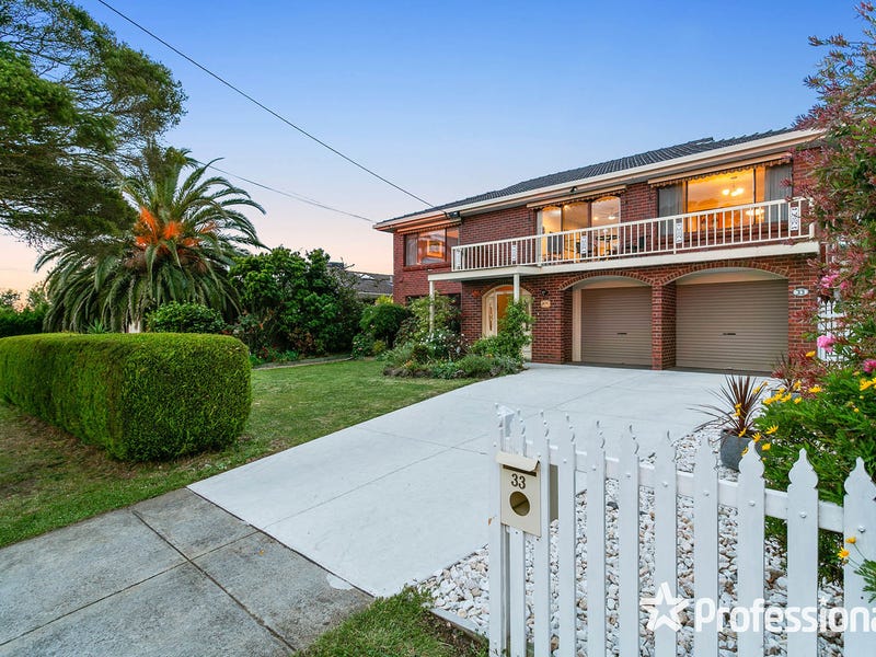 33 Circle Ridge, Chirnside Park, Vic 3116 House for Sale realestate