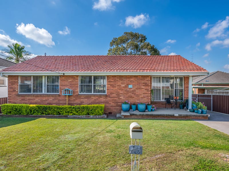 13 Crisp Avenue, Rutherford, NSW 2320 Property Details