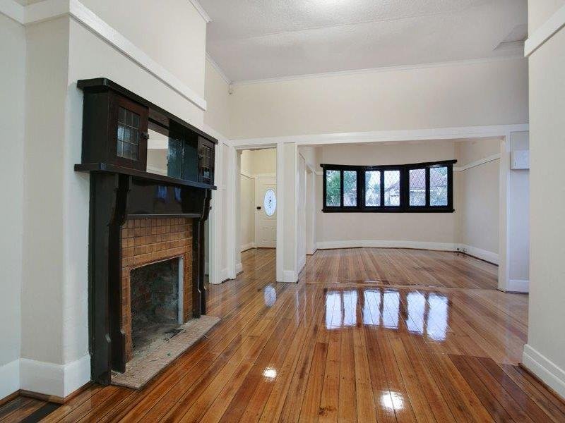24 Lucan Street, Caulfield North, VIC 3161 24 Lucan Street, Caulfield North, VIC 3161