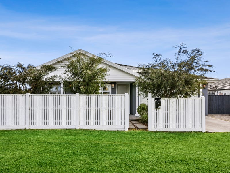 22 Weeroona Street, Rye, VIC 3941