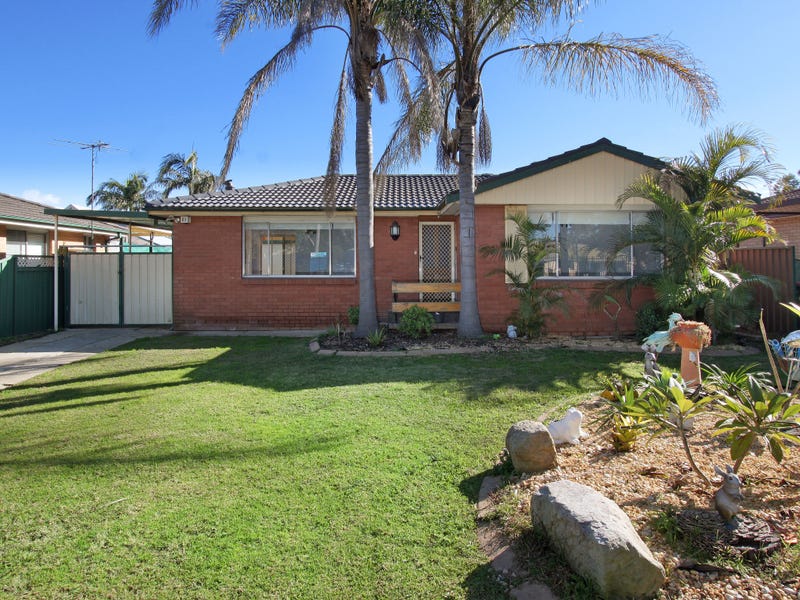 30 Medlow Drive, Quakers Hill, NSW 2763