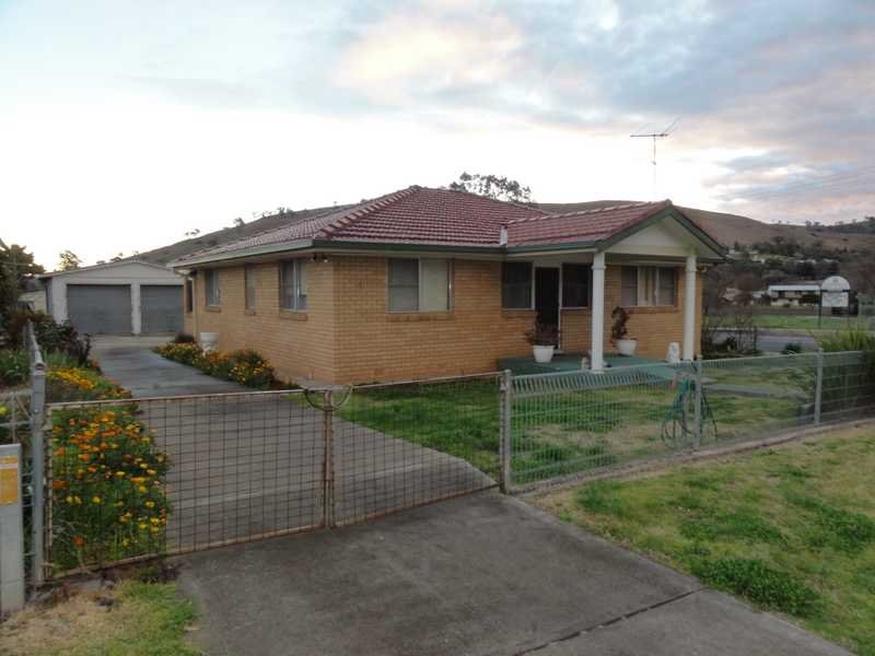 154 Hanley Street, Gundagai, NSW 2722 Property Details