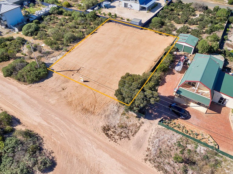 185 The Esplanade, Thompson Beach, SA 5501