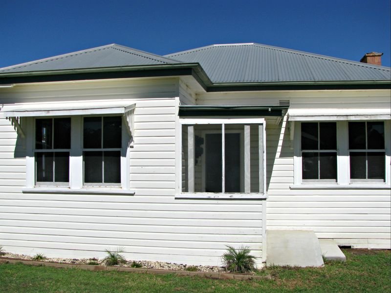 10 Mulligan Street, Inverell, NSW 2360 Property Details