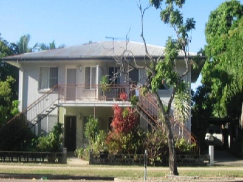 4/3 Warburton Street, North Ward, QLD 4810