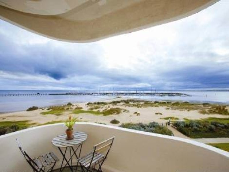 7/29 Grove, Brighton, Vic 3186