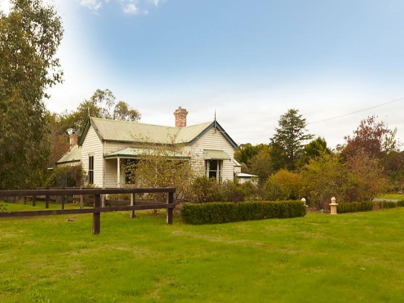1884 Mount Macedon Road, Woodend, VIC 3442