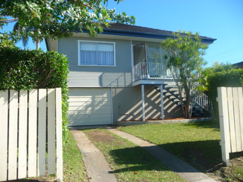 77 Elizabeth Ave, Clontarf, Qld 4019 Property Details