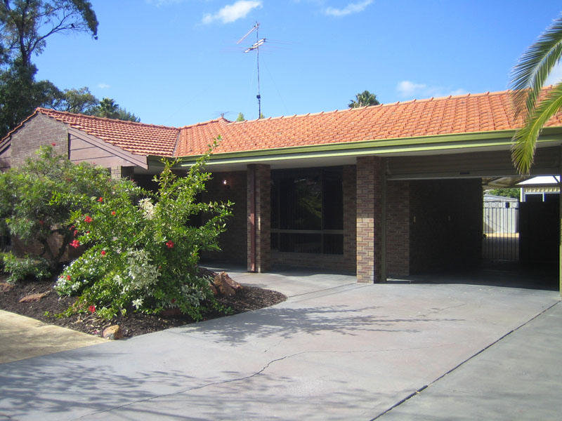 2 Twain Close, Munster, WA 6166 Property Details