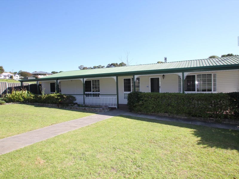 68 Riley Street, Tenterfield, NSW 2372