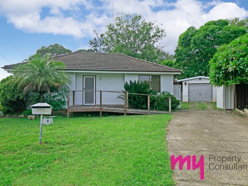 5 Seddon Place, Campbelltown, NSW 2560 House for Sale
