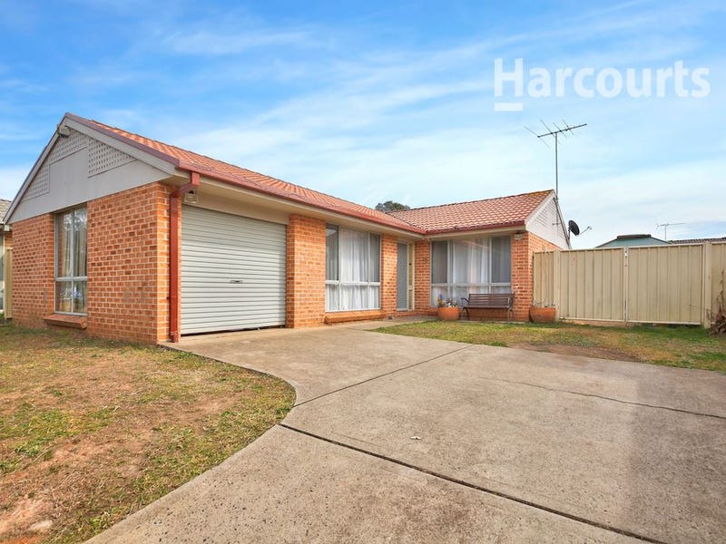63 Kellerman Drive, St Helens Park, NSW 2560