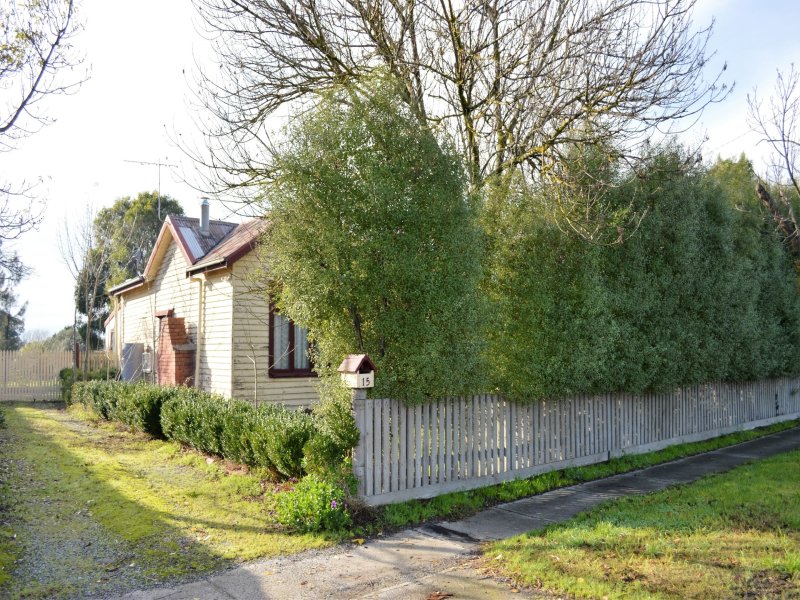 15 Sybella Avenue, Koo Wee Rup, VIC 3981