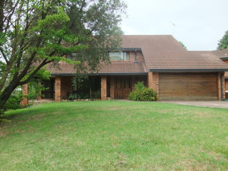 16 Patterson Avenue, West Pymble, NSW 2073 16 Patterson Avenue, West Pymble, NSW 2073