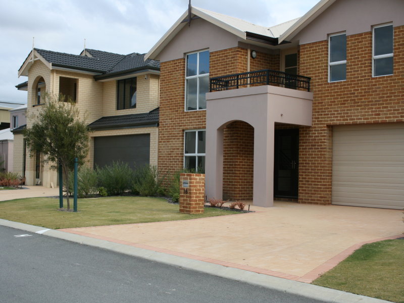 16 TARQUIN GARDENS, Belmont, WA 6018 Property Details