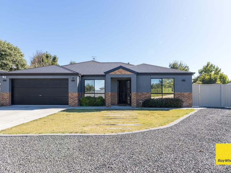 37 Ashby Drive, Bungendore, NSW 2621 Property Details