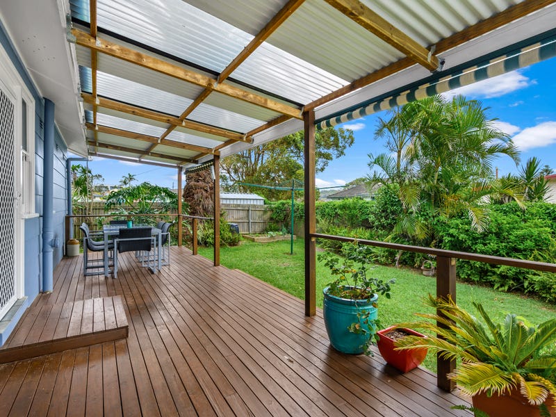 36 Caves Beach Road, Caves Beach, NSW 2281