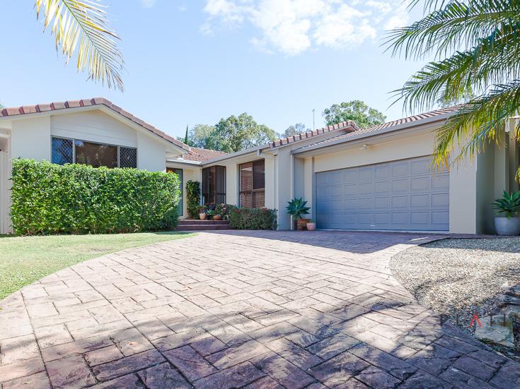 15 Glen Iris Place, Robina, QLD 4226