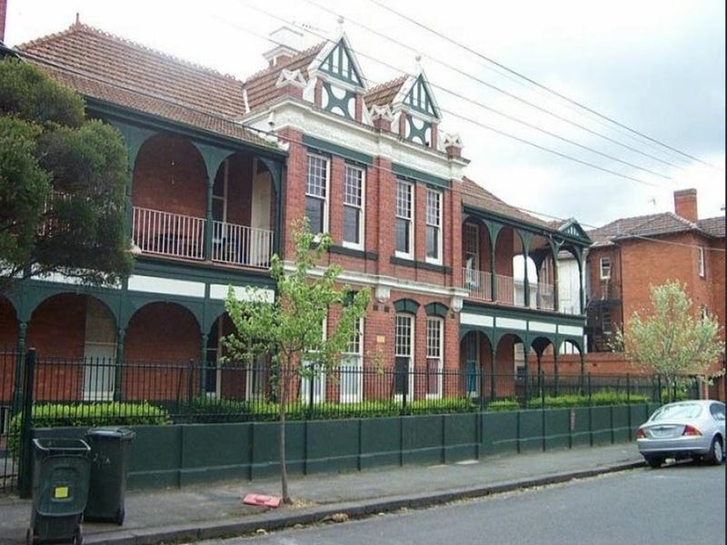 1/2 Mozart Street, St Kilda, VIC 3182