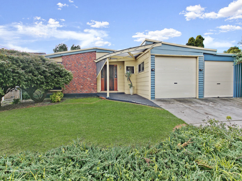 8 Anthony Road, Para Vista, SA 5093