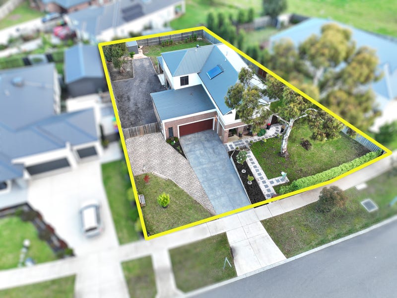 12 Desmond Crescent, Romsey, Vic 3434 House for Sale