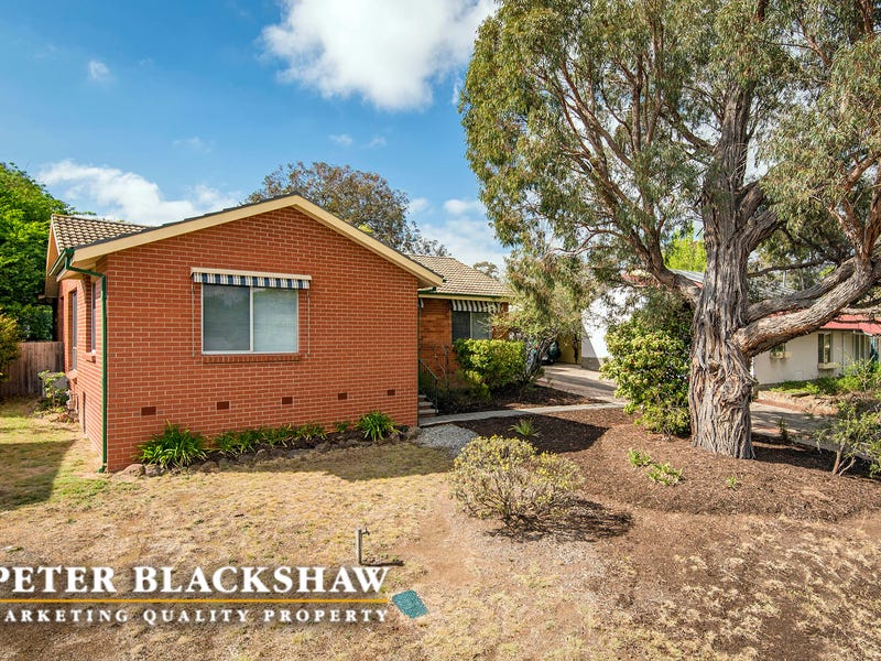 8 Pollock Street, Chifley, ACT 2606 Property Details