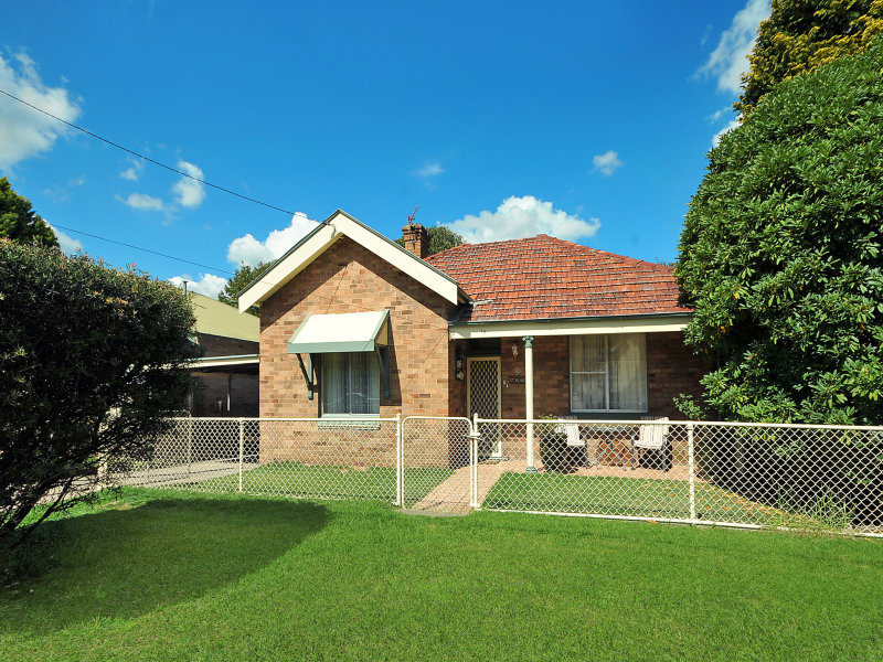 19 Laidley Street, Lithgow, NSW 2790 Property Details