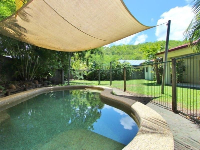 9 Helsdon Close, Clifton Beach, QLD 4879