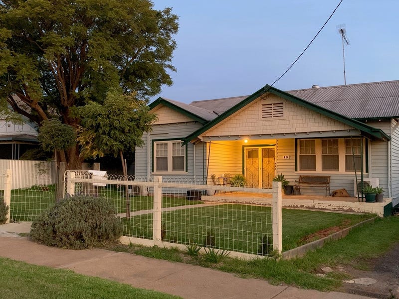 10 JOLLY STREET, Wycheproof, Vic 3527 House for Sale