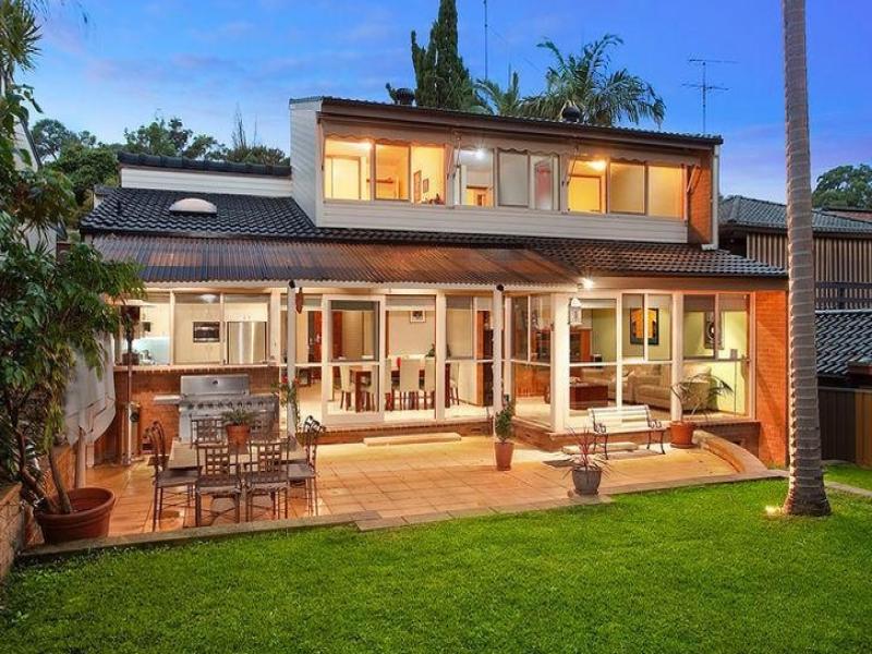 9 Waratah Street, Blakehurst, NSW 2221 Property Details