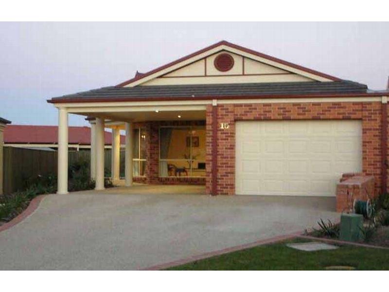 15 Beaus Court, East Albury, NSW 2640