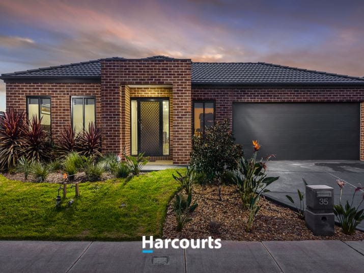 35 Burford Way, Cranbourne North, VIC 3977