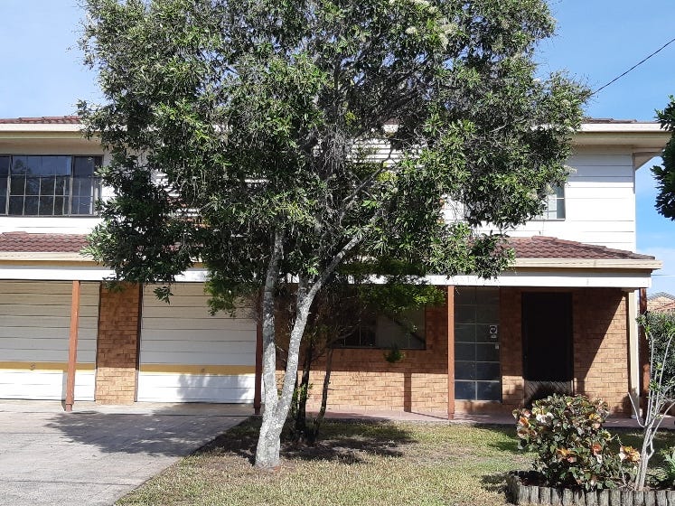 22 Beagle Avenue, Banksia Beach, QLD 4507