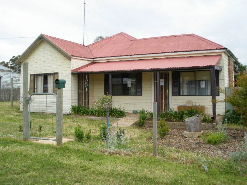 6 Austin Street, Marulan, NSW 2579 Property Details