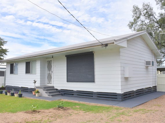 32 Oak Street Moree NSW 2400 Property Details