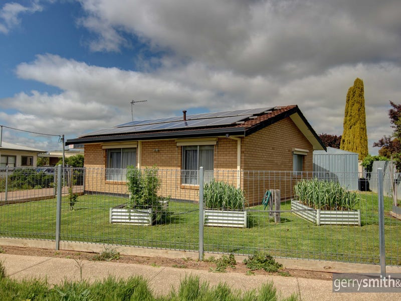 1 35 Edith Street Horsham Vic 3400 Realestate Com Au