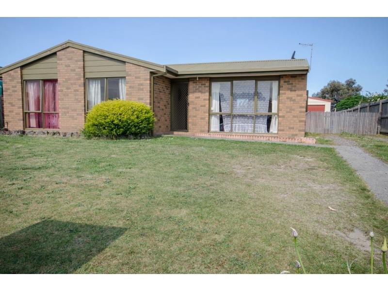 25 Kingston Avenue, Pakenham, Vic 3810 Property Details