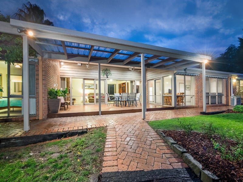 49 Langdale Drive, Croydon Hills, VIC 3136