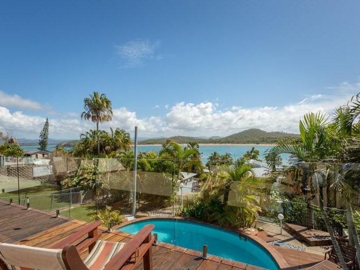 21 Captain Blackwood Drive, Sarina Beach, QLD 4737